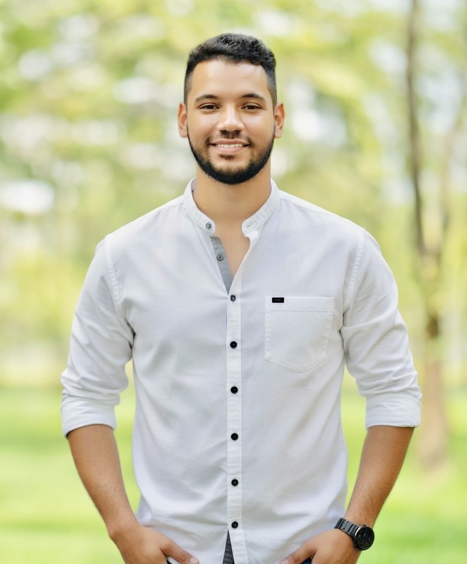 Louis Espinoza